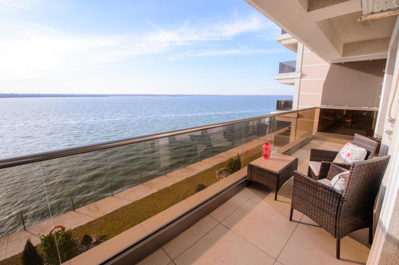 Lake Apartments Solid Mamaia Luaran gambar